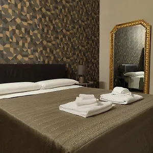 Hotel Trieste, Catânia